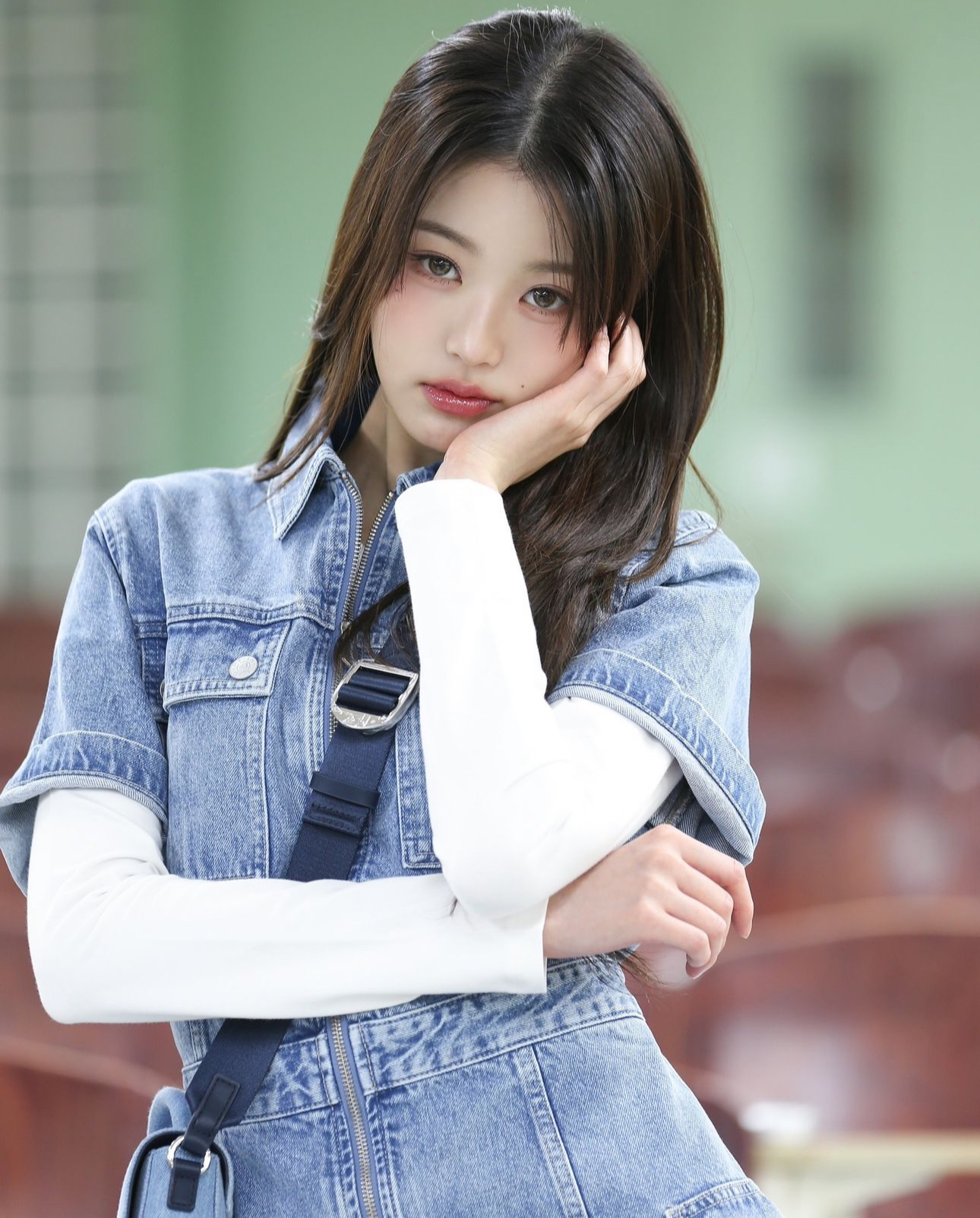 장원영 청패션