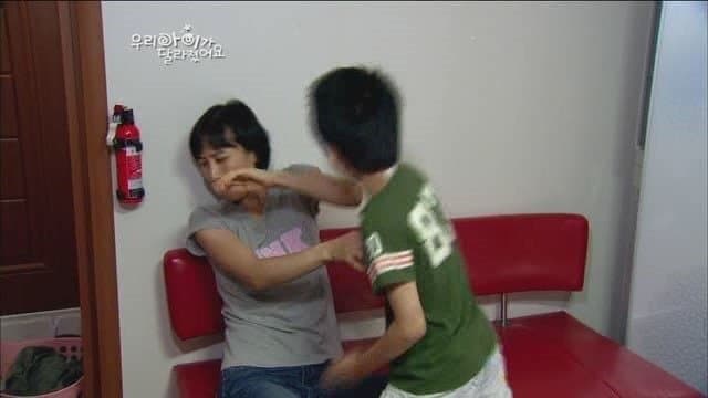 "아들~ 엄마가 주식 사왔어~"