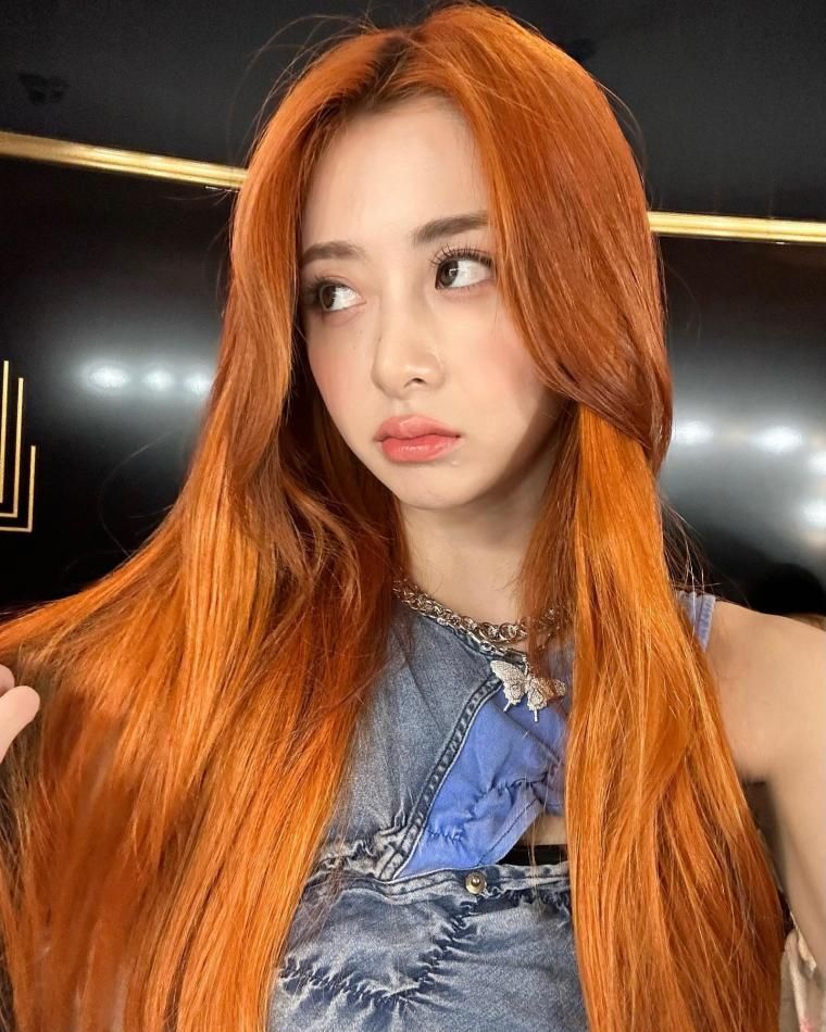 르세라핌 허윤진
