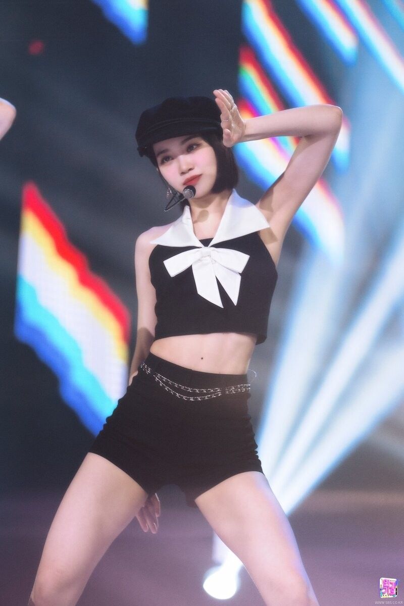 LE SERAFIM 김채원