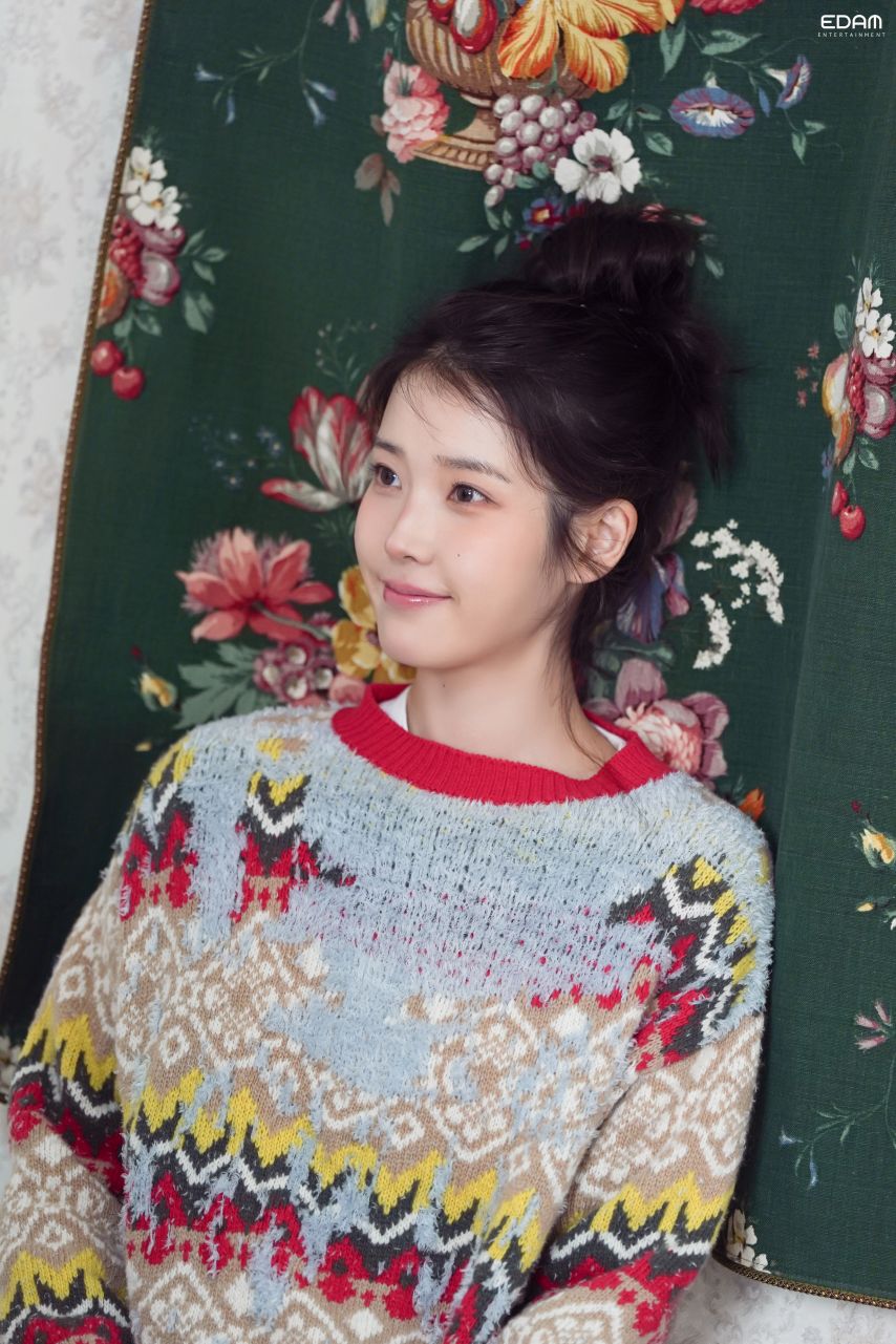 아이유 시즌그리팅 비하인드
