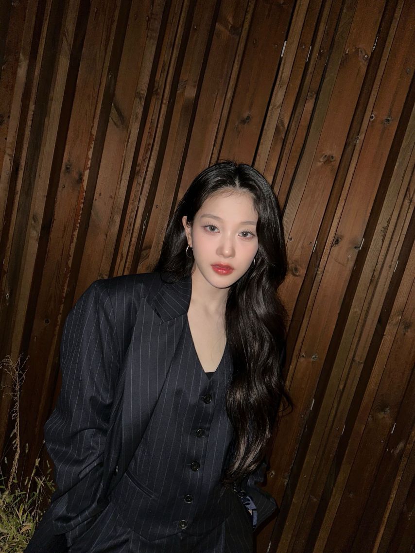 프로미스나인 이서연 _ 박지원,백지헌 _ 이채영