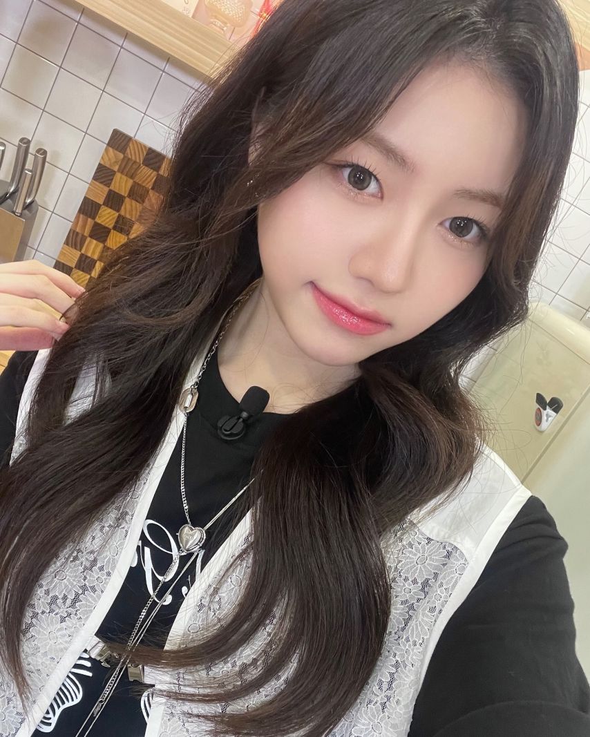 연희 수윤 소희 다현 윤경 로켓펀치