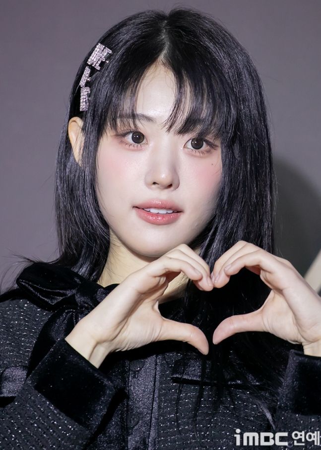 QWER 히나