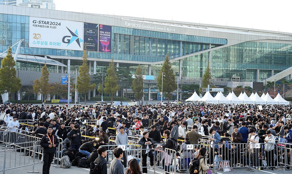 지스타서 여성 인터넷 방송인 불법 촬영한 중학생 검거
