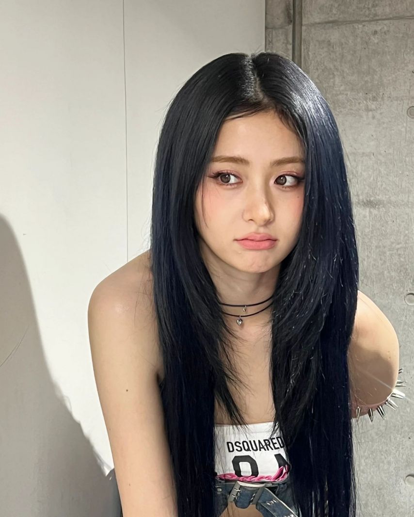 르세라핌 허윤진