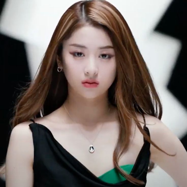 르세라핌 허윤진