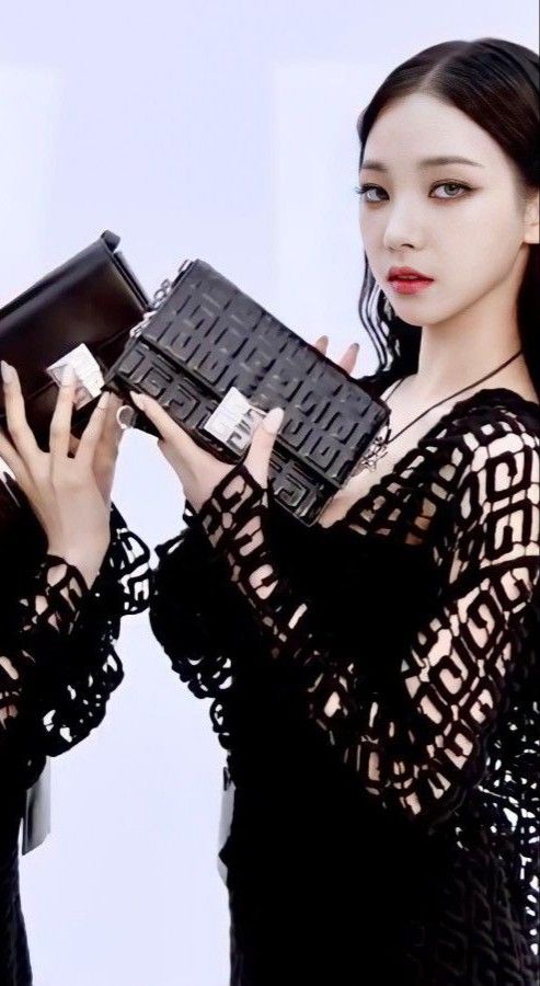 에스파 카리나