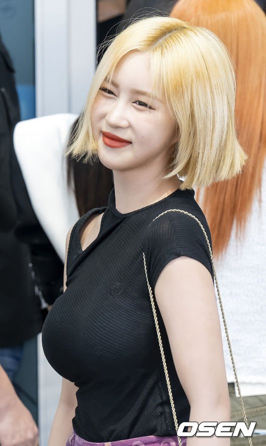 예의 바른 우주소녀 다영