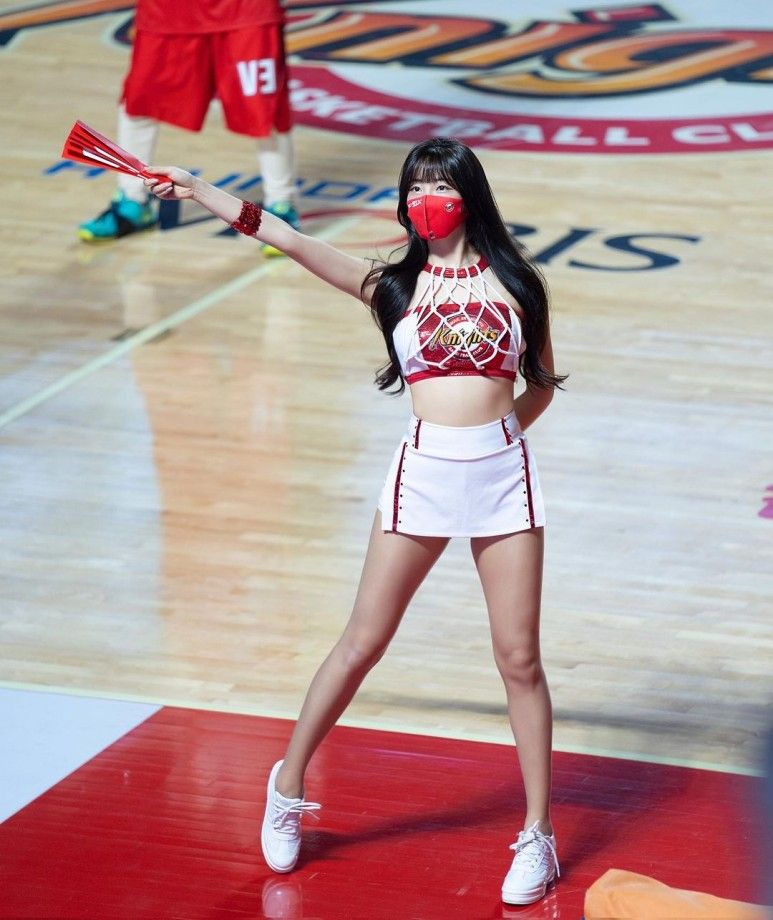 안지현