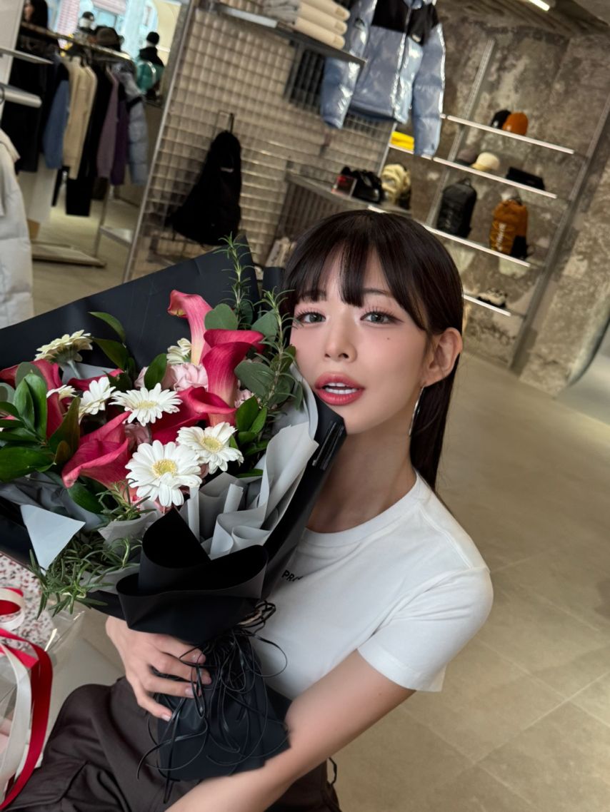 프로미스나인 이채영,이새롬