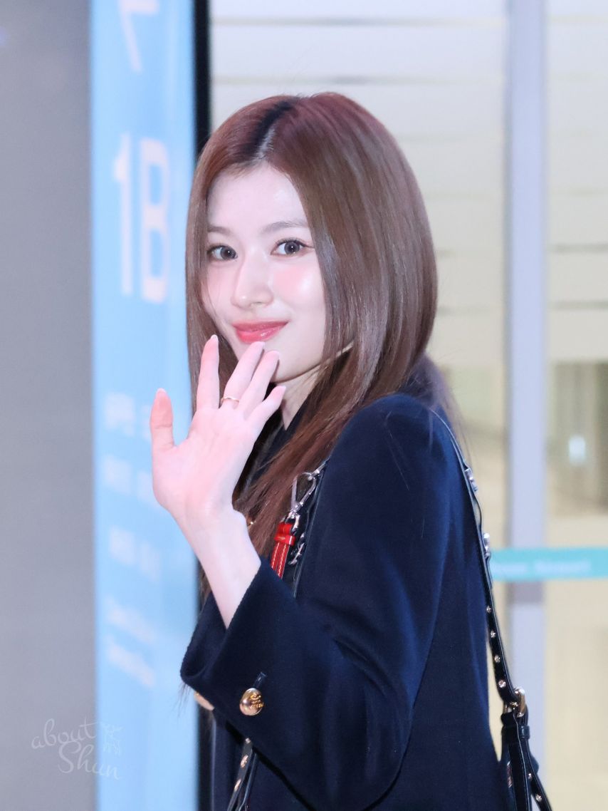 트와이스 사나