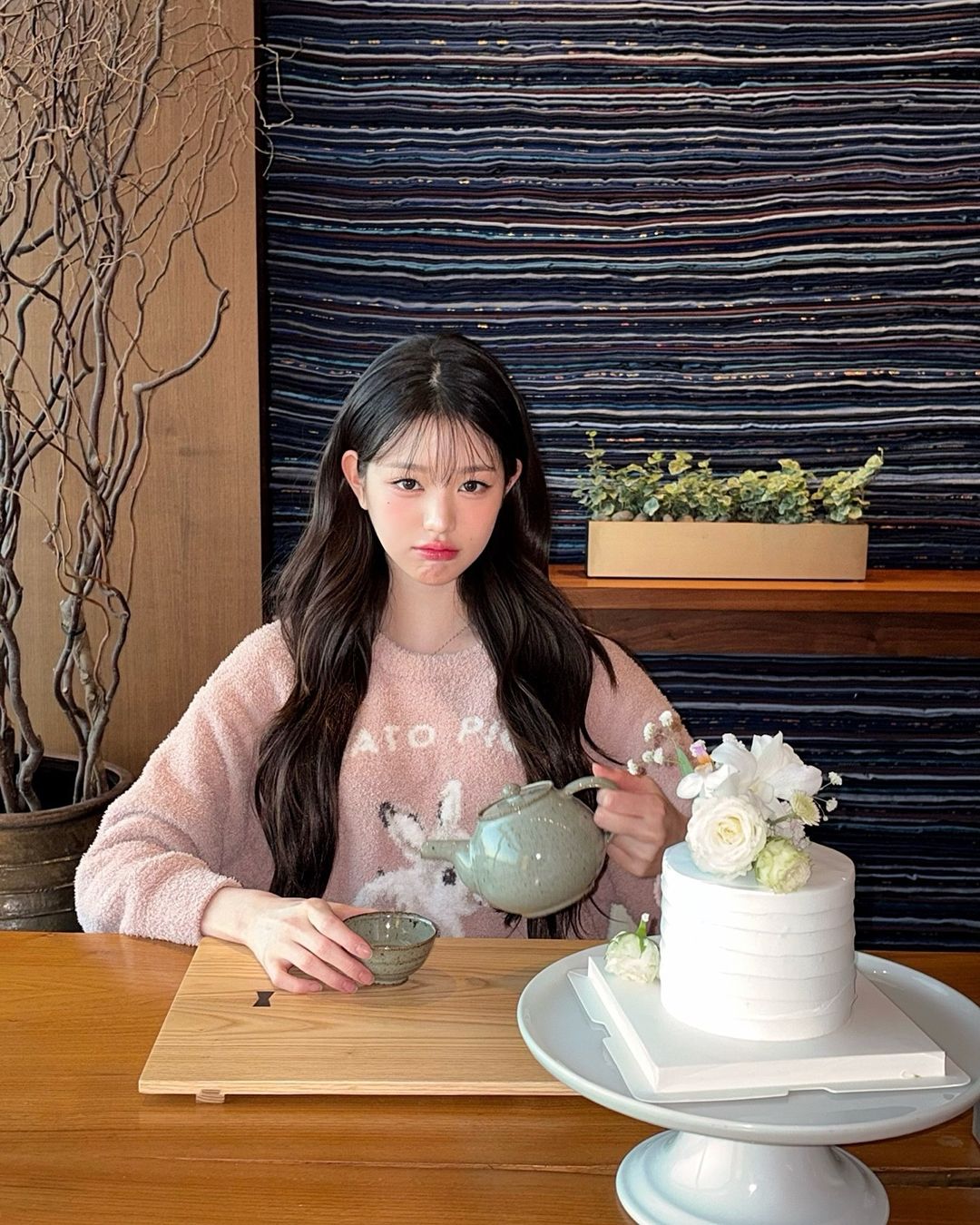오늘 장원영 인스타에 올라온 사진