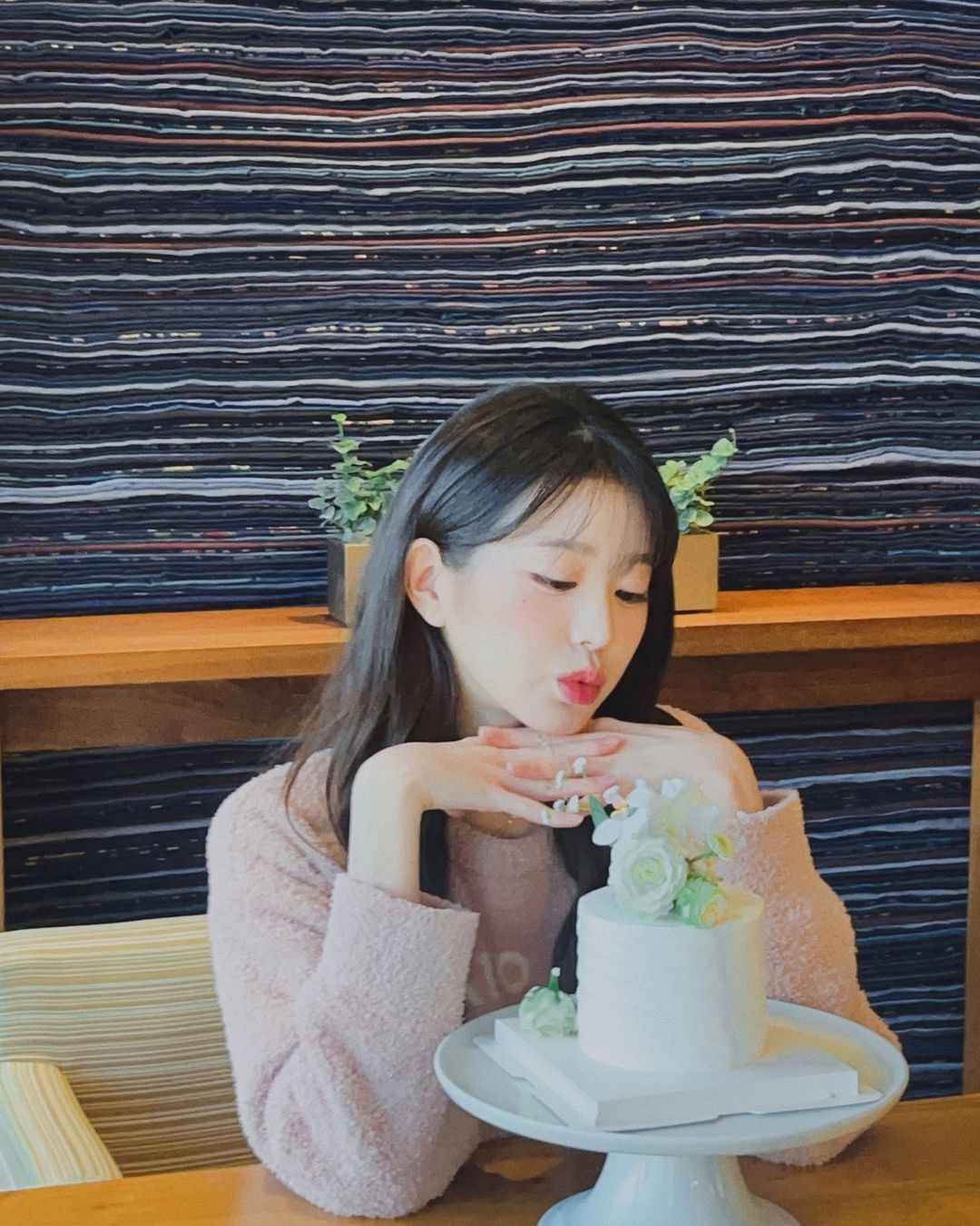 오늘 장원영 인스타에 올라온 사진