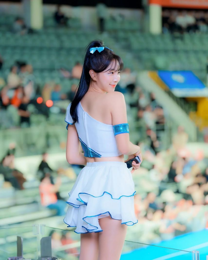 안지현