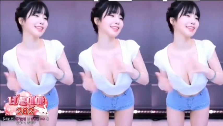 몸매 원탑 BJ과즙세연