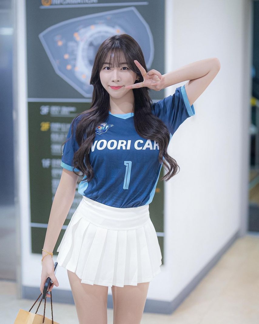 안지현
