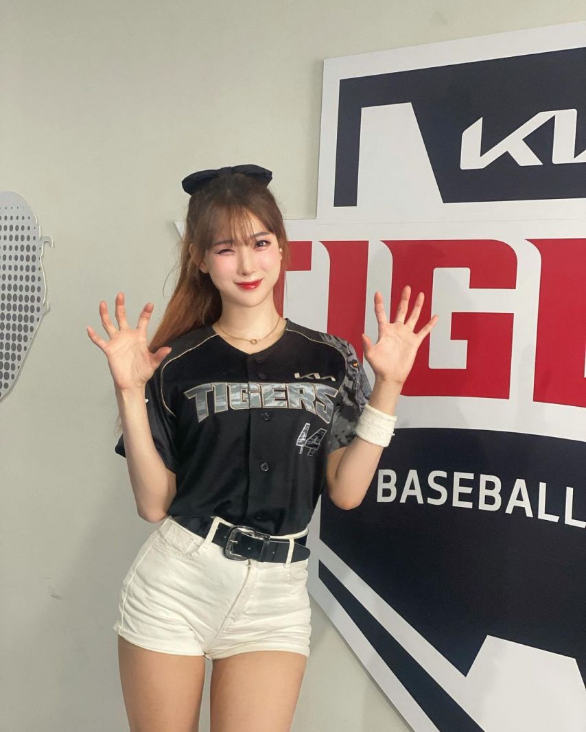 치어리더 김한나