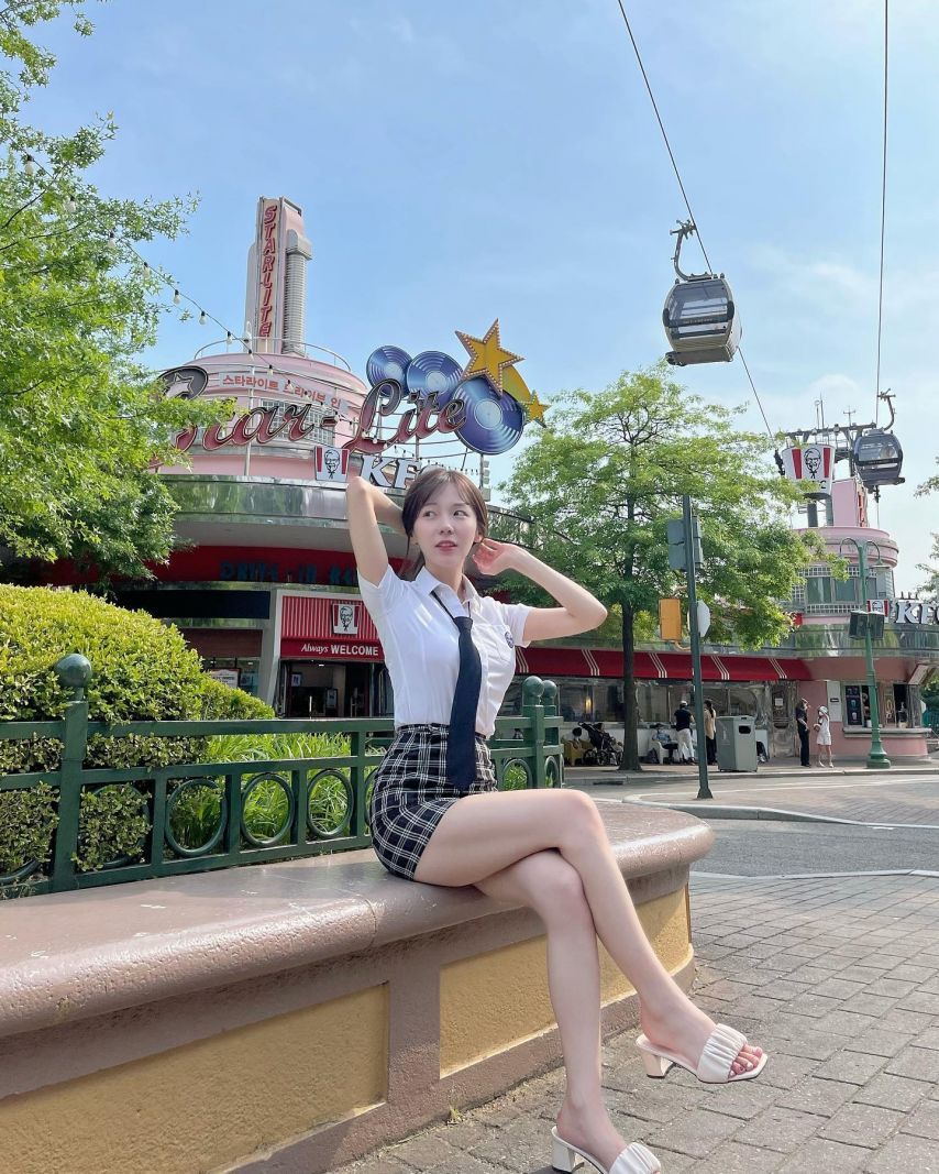 쏘블리 각선미 자랑
