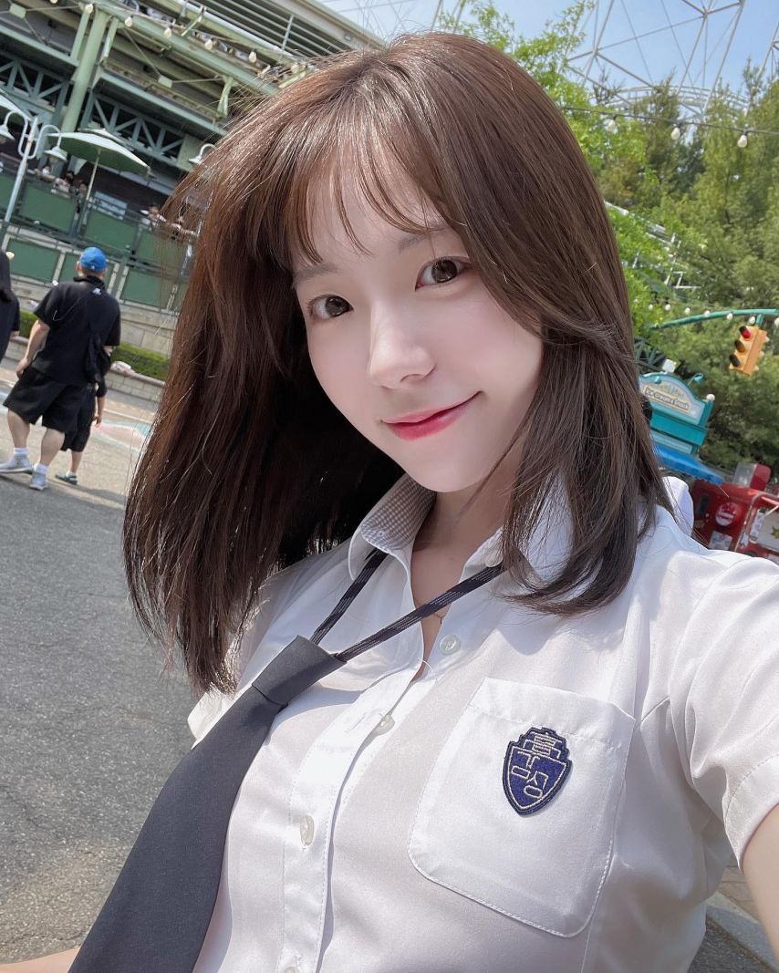 쏘블리 각선미 자랑
