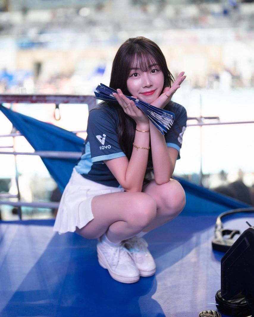 안지현