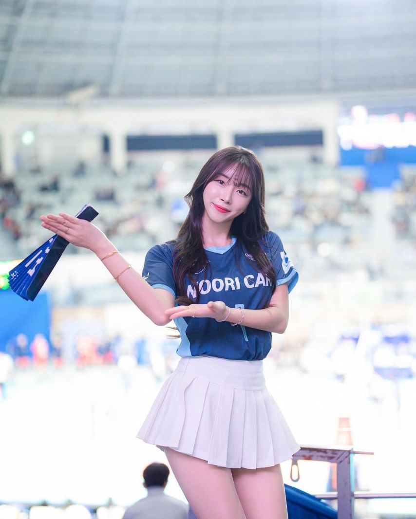 안지현