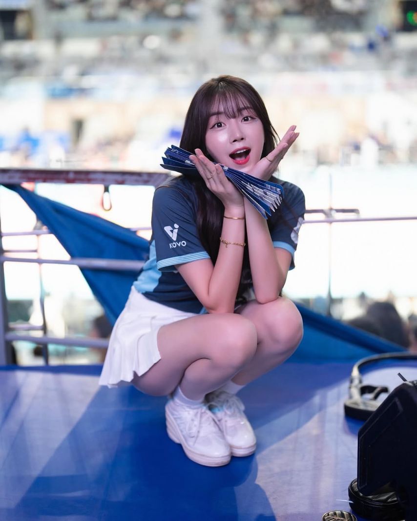 안지현