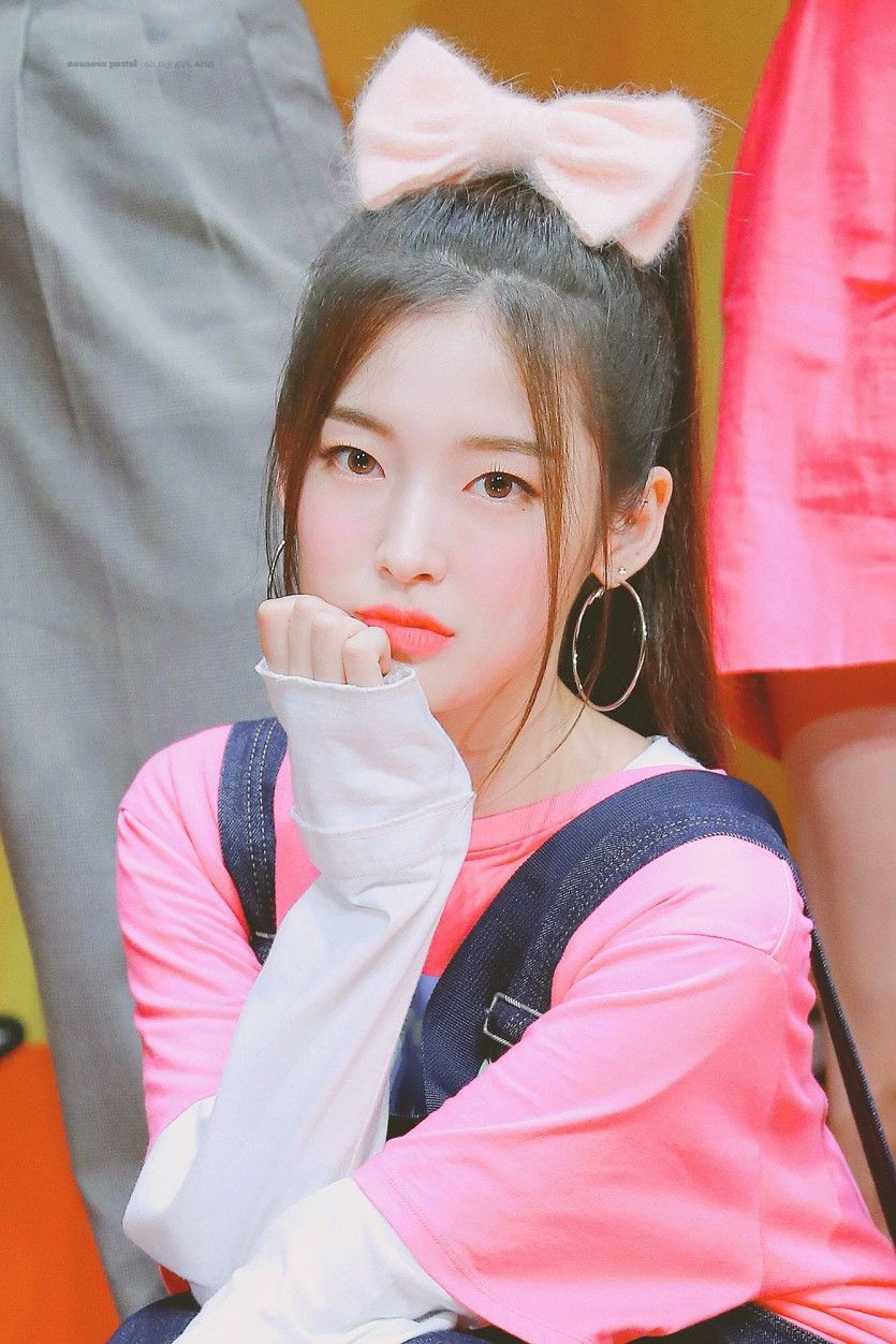 Oh My Girl 아린.jpg
