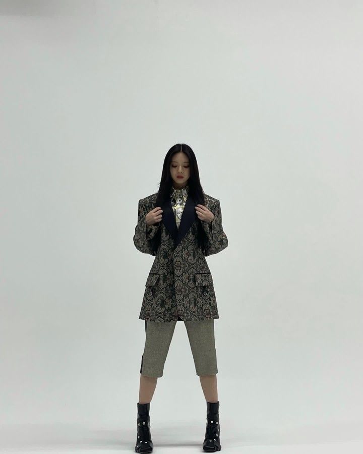 ITZY Yuna.jpg