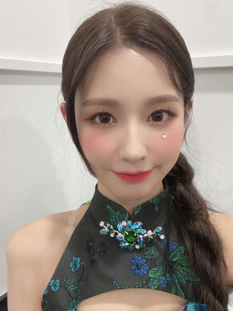 (G)-IDLE 미연.jpg