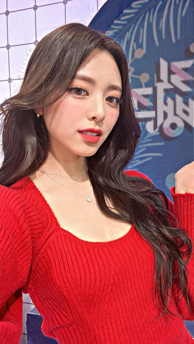 ITZY 유나.jpg