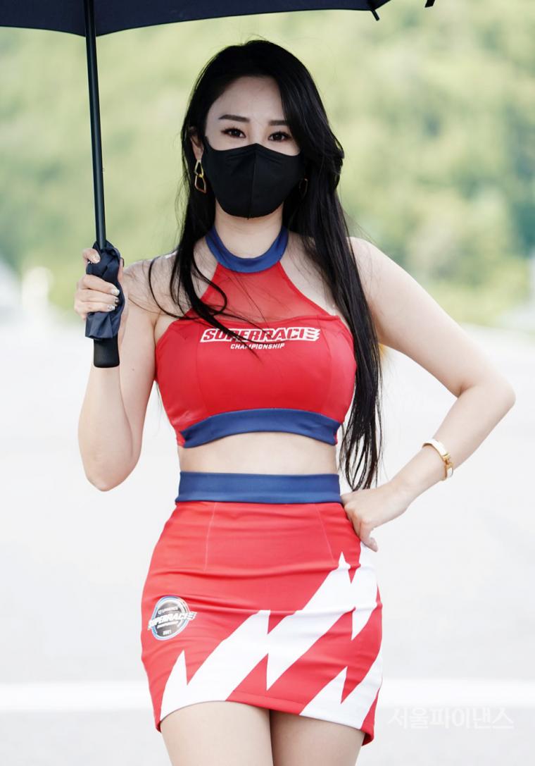레이싱모델 강하빈