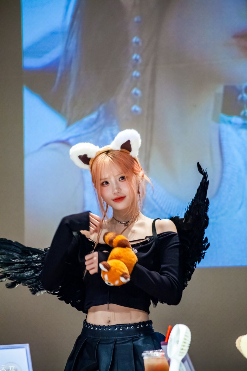 프로미스나인 송하영