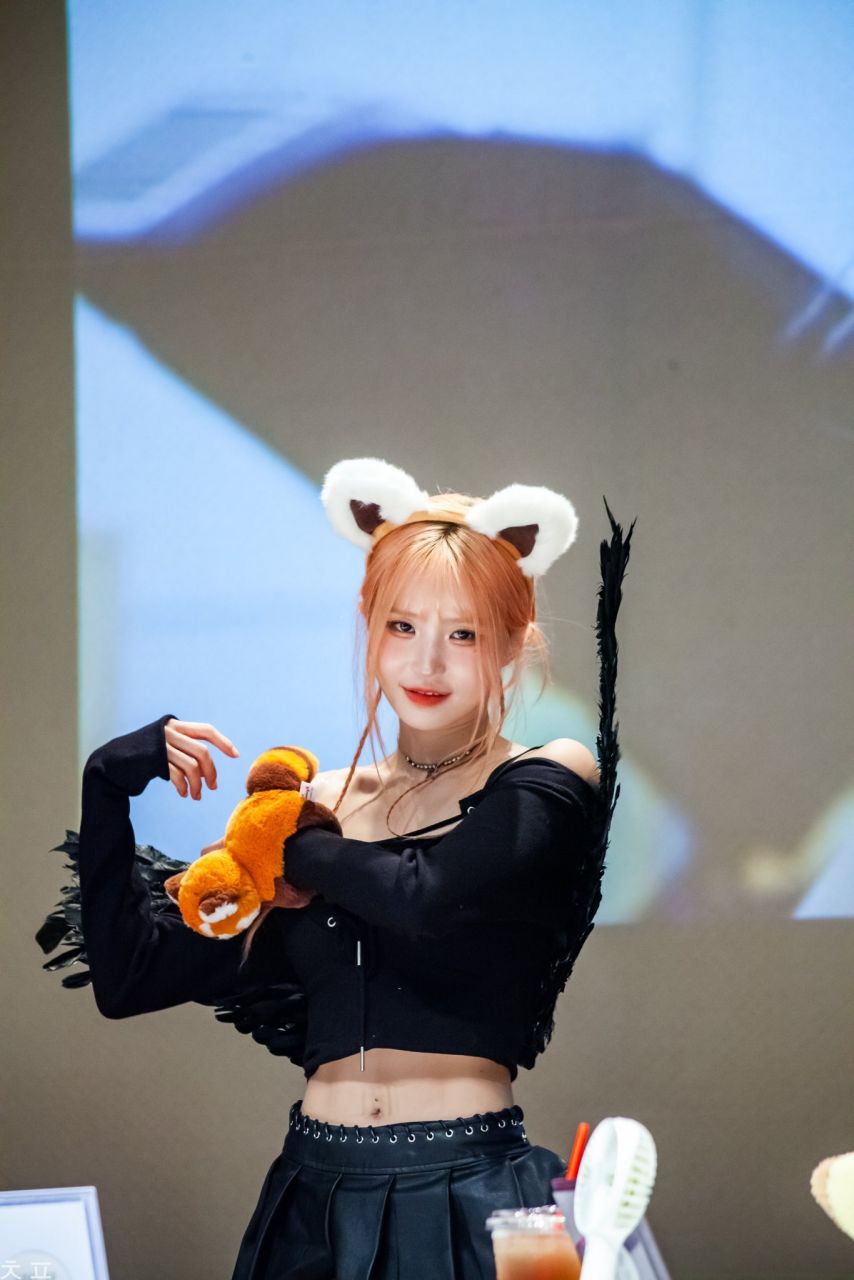 프로미스나인 송하영
