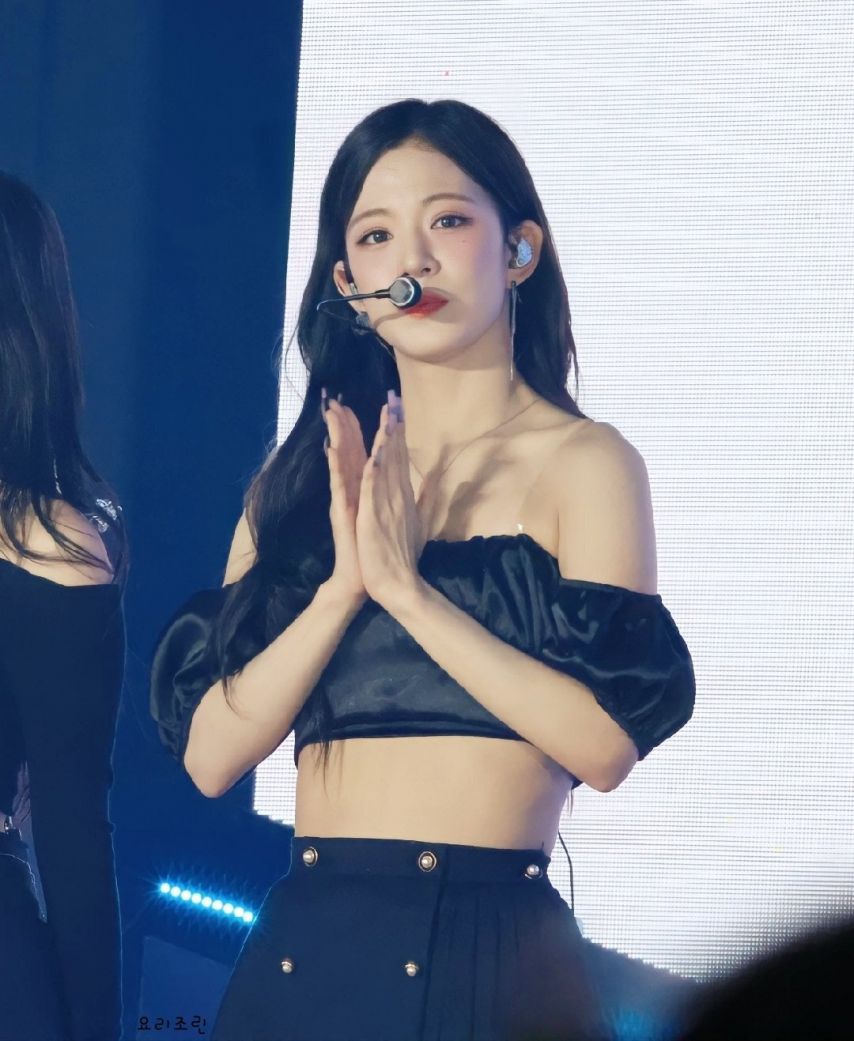 프로미스나인 이채영