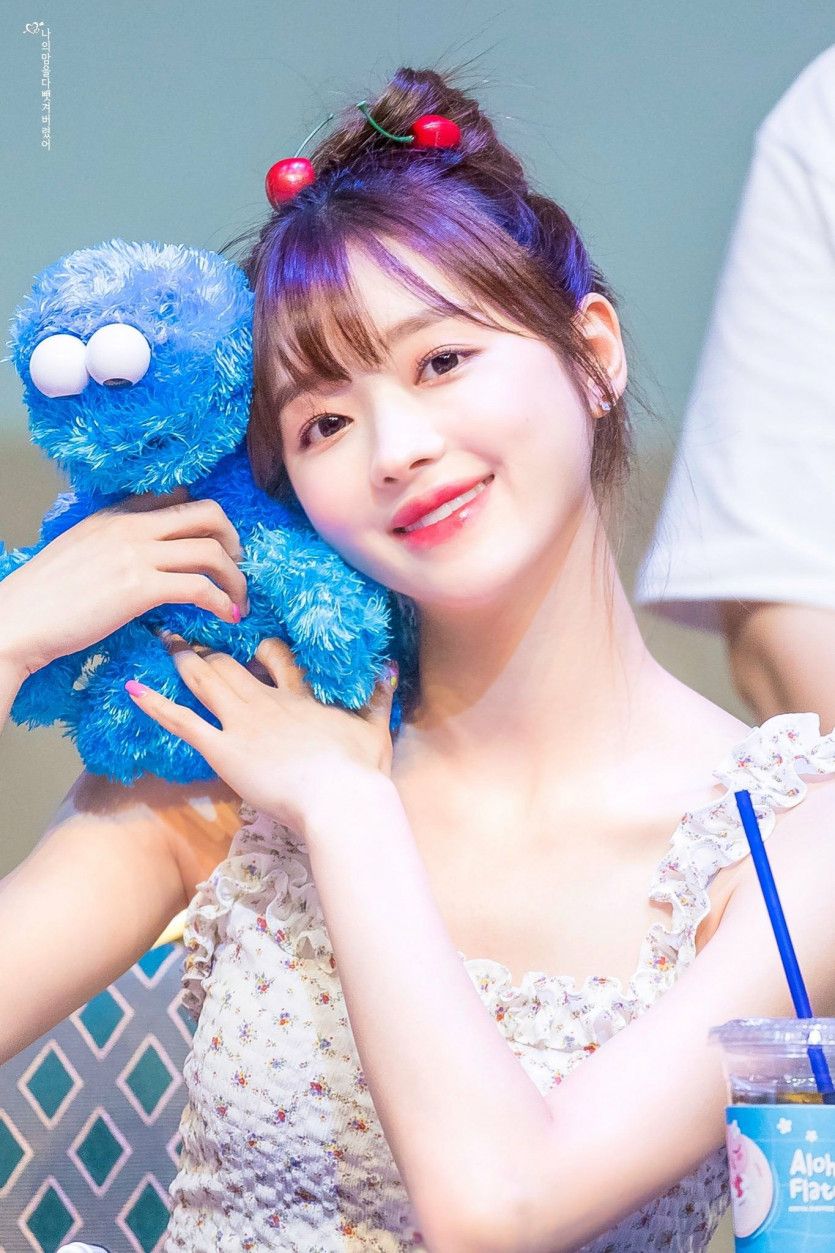 오마이걸 유시아