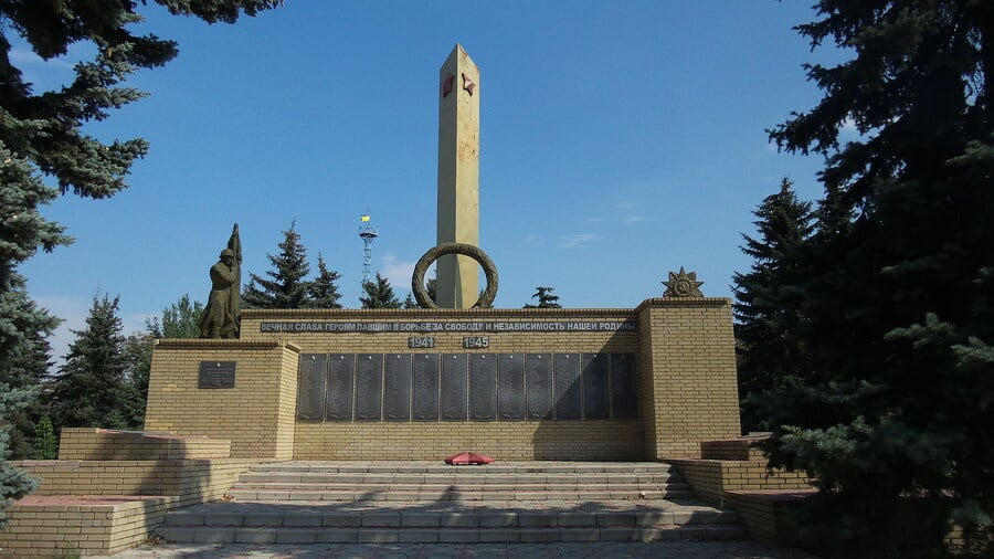 완전히 변해버린 우크라이나의 도시 마린카