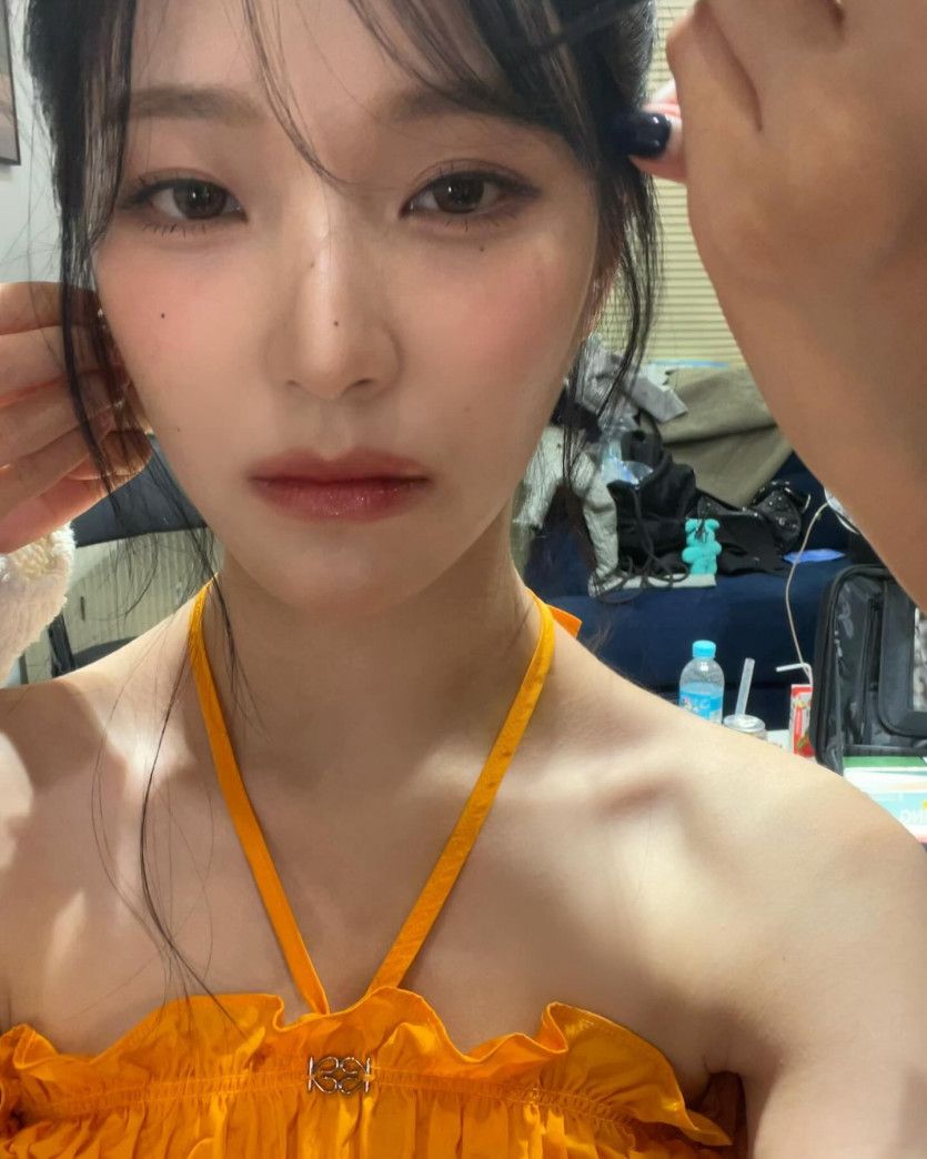 fromis_9 백지헌.jpg