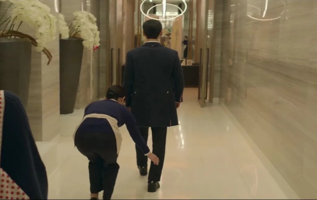 재벌이 신발을 벗는 방법