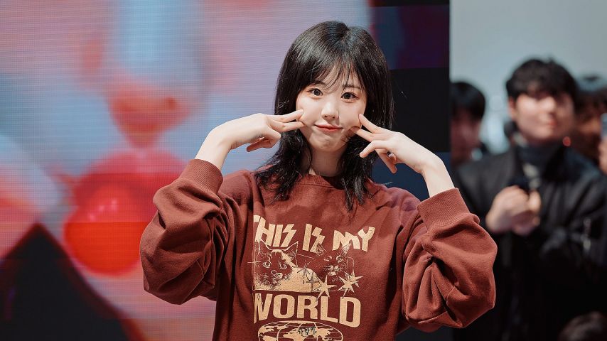 QWER 히나