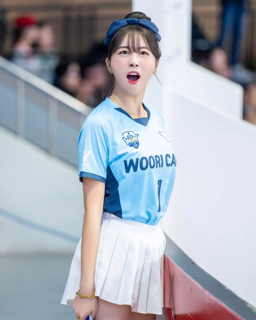 안지현