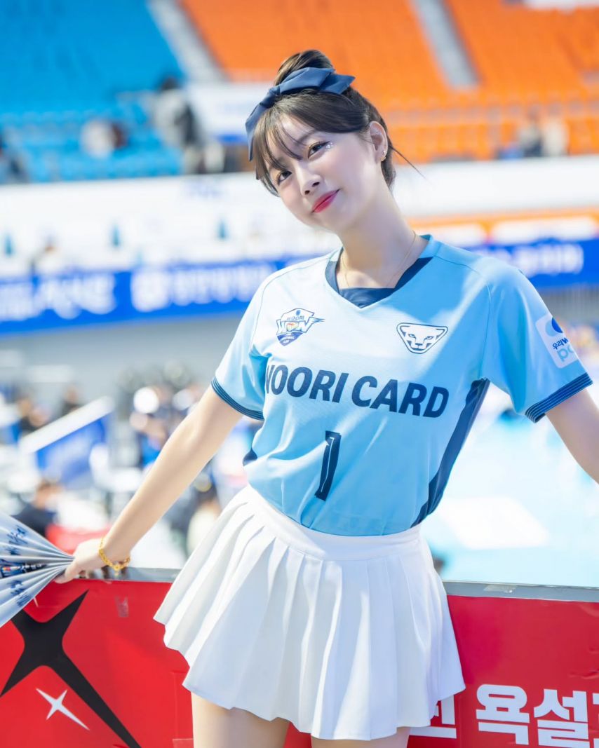 안지현