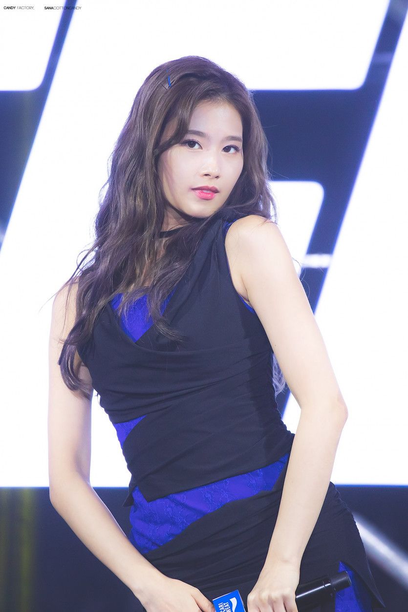 트와이스 사나.jpg