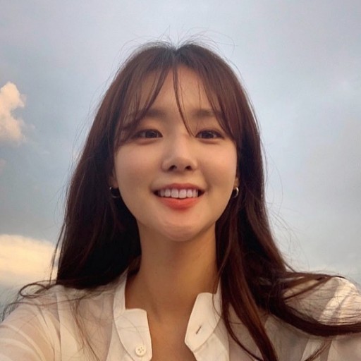 문지현