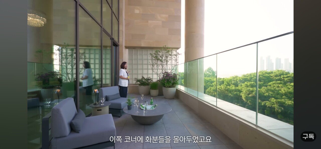 유튜브에 최초로 공개된 매매가 300억 에테르노 청담 내부 ㄷㄷ