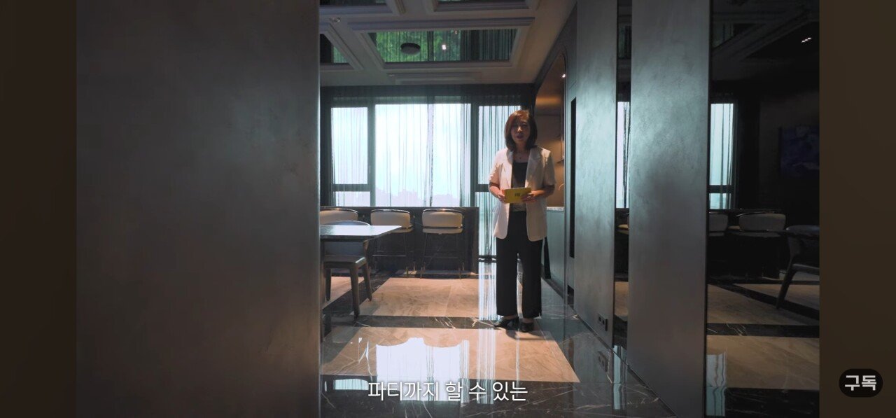 유튜브에 최초로 공개된 매매가 300억 에테르노 청담 내부 ㄷㄷ