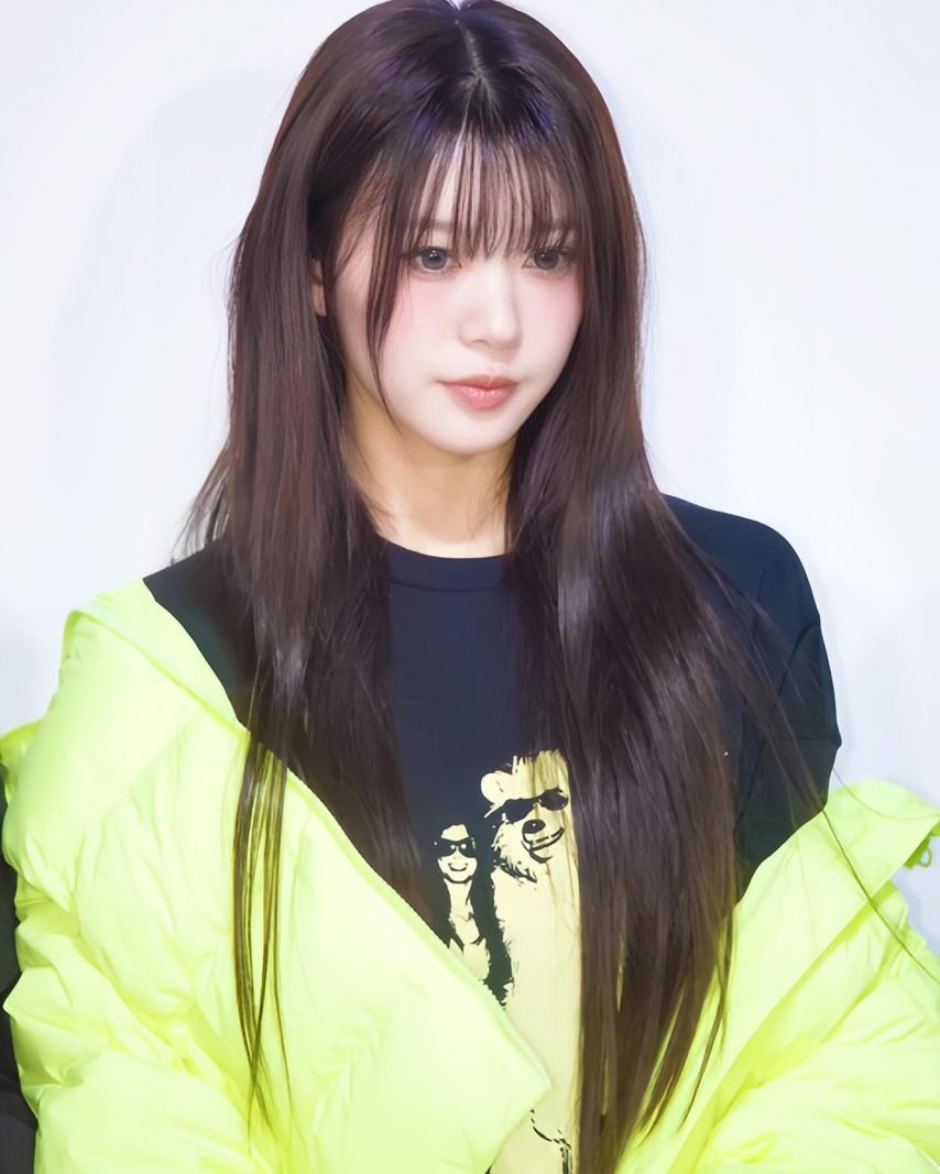ILLIT(아일릿) 모카