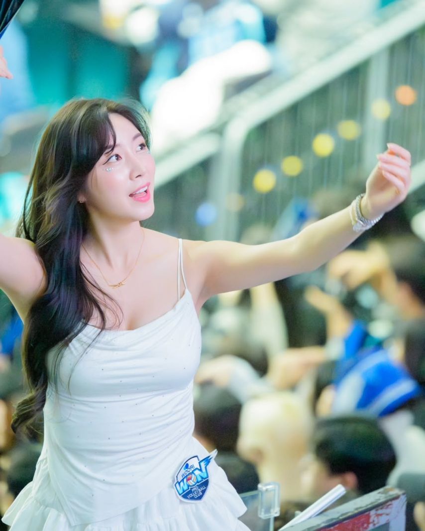 안지현