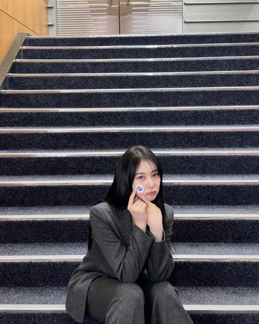 이채연
