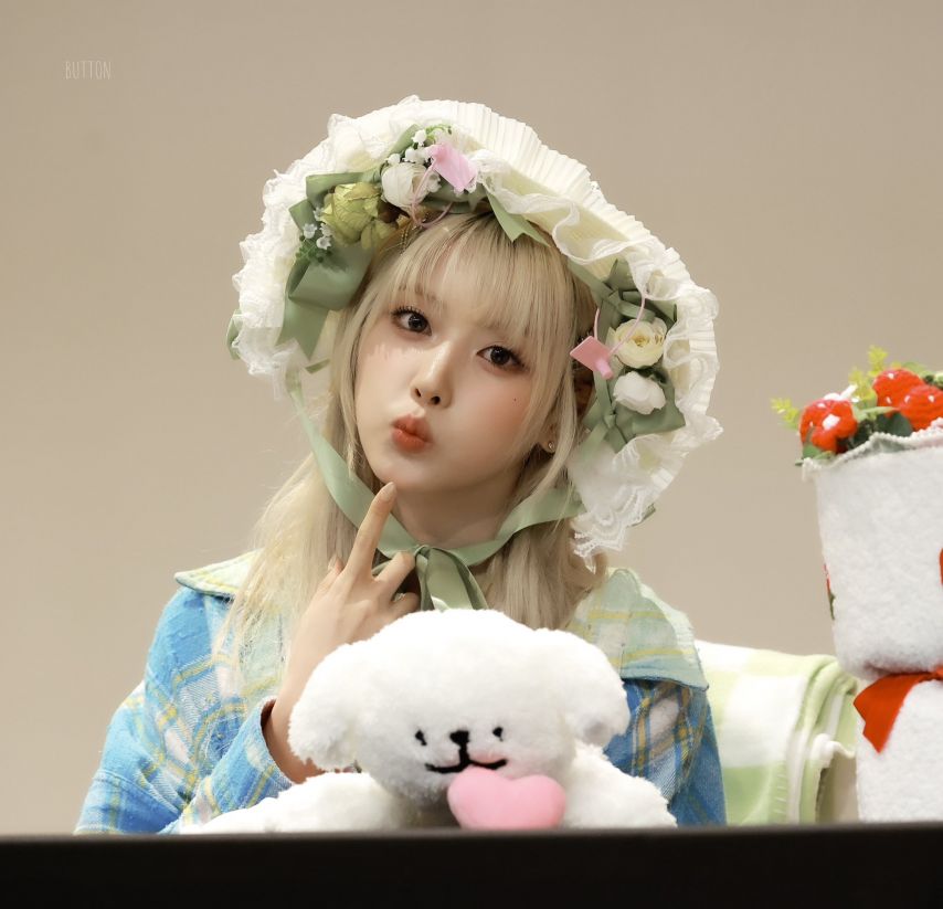 엔믹스 지우 필승 포즈